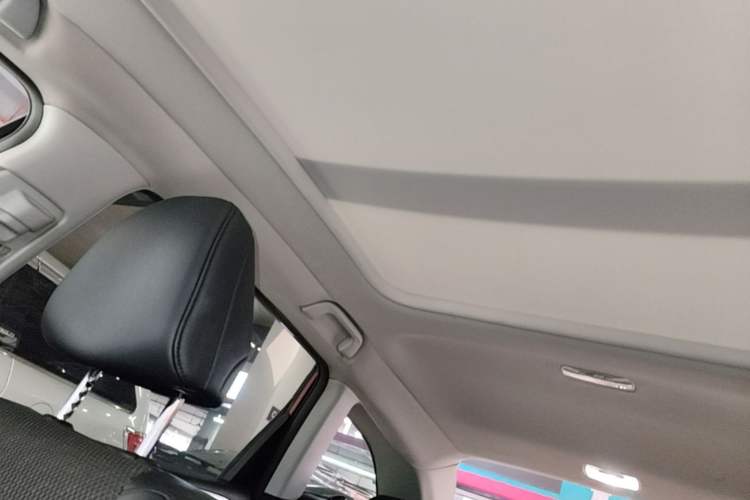 Used Honda Jade 2017 210TURBO CVT Fashion Edition 5-seater Headliner