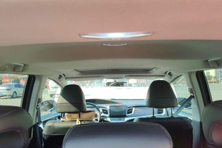 Used Honda Jade 2017 1.8L automatic Comfort version 5 seats Headliner