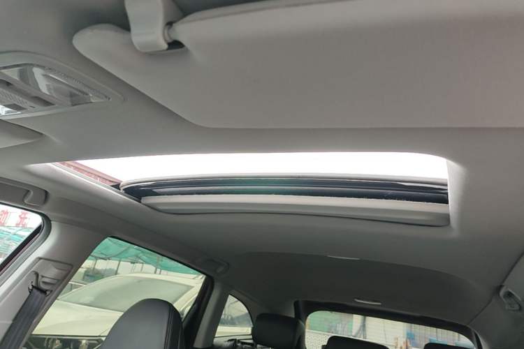 Used Honda Jade 2017 1.8L automatic Comfort version 5 seats Headliner