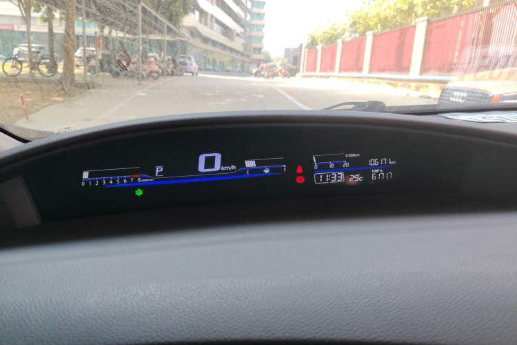 Used Honda Jade 2017 1.8L automatic Comfort version 5 seats Instrument Cluster