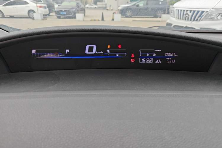 Used Honda Jade 2017 1.8L automatic Comfort version 5 seats Instrument Cluster