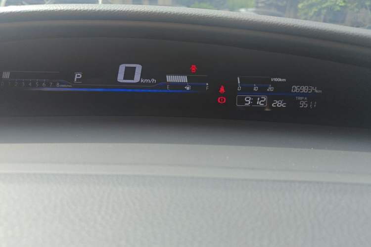 Used Honda Jade 2017 1.8L automatic Comfort version 5 seats Instrument Cluster