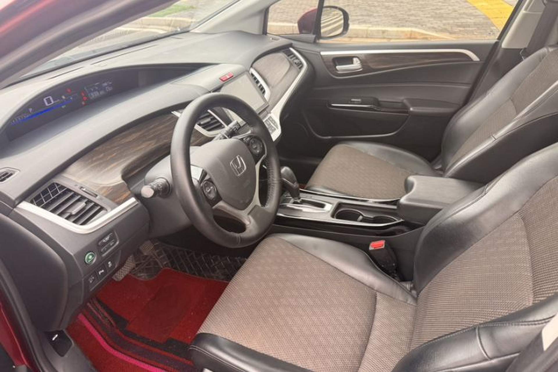 Used Honda Jade 2017 210TURBO CVT Fashion Edition 5-seater Interior 3