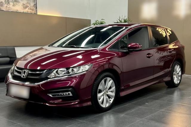 Used Honda Jade 2017 1.8L automatic Comfort version 5 seats
