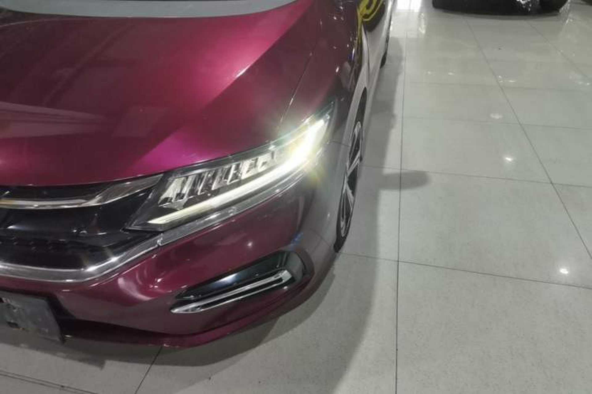 Used Honda Jade 2017 210 TURBO CVT Luxury Edition 5 Seats Left Front Headlight