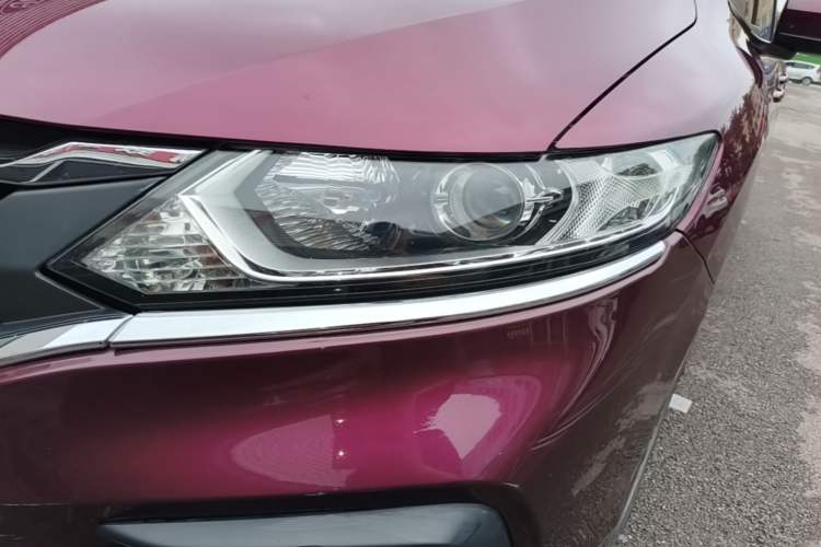 Used Honda Jade 2017 1.8L automatic Comfort version 5 seats Left Front Headlight