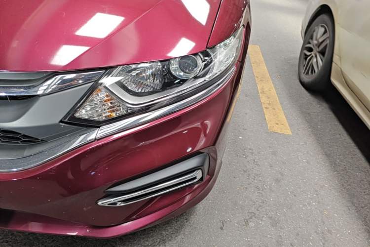 Used Honda Jade 2017 1.8L automatic Comfort version 5 seats Left Front Headlight