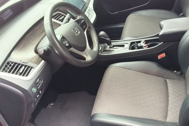 Used Honda Jade 2017 1.8L automatic Comfort version 5 seats Left Front Seat