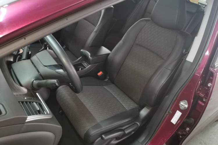 Used Honda Jade 2017 1.8L automatic Comfort version 5 seats Left Front Seat