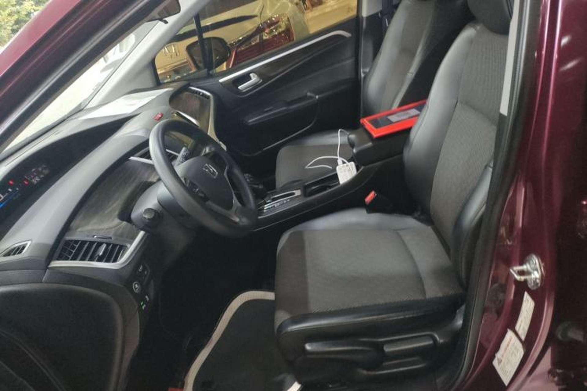 Used Honda Jade 2017 1.8L automatic Comfort version 5 seats Left Front Seat