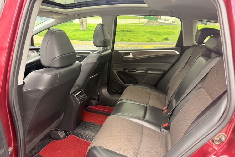 Used Honda Jade 2017 210TURBO CVT Fashion Edition 5-seater Left Front Seat