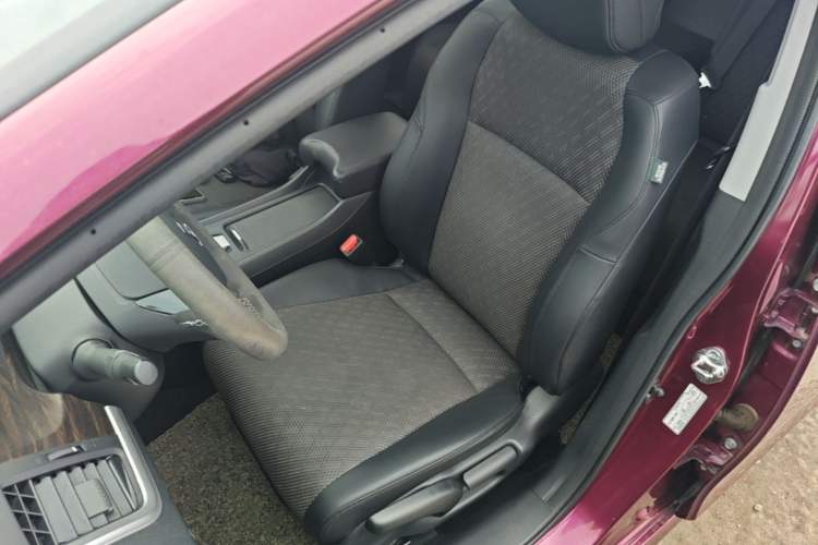 Used Honda Jade 2017 1.8L automatic Comfort version 5 seats Left Front Seat