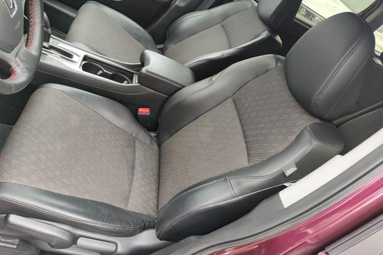 Used Honda Jade 2017 1.8L automatic Comfort version 5 seats Left Front Seat
