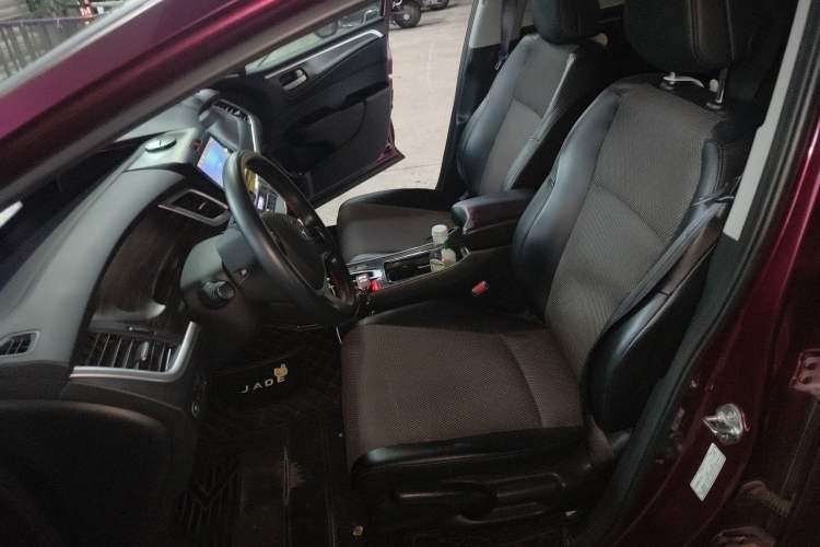 Used Honda Jade 2017 1.8L automatic Comfort version 5 seats Left Front Seat