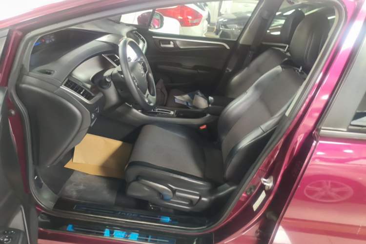 Used Honda Jade 2017 1.8L automatic Comfort version 5 seats Left Front Seat
