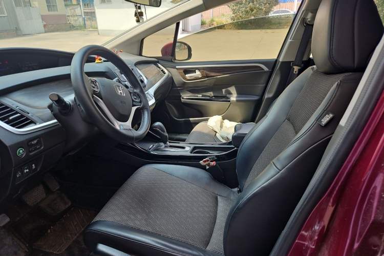 Used Honda Jade 2017 210TURBO CVT Fashion Edition 5-seater Left Front Seat
