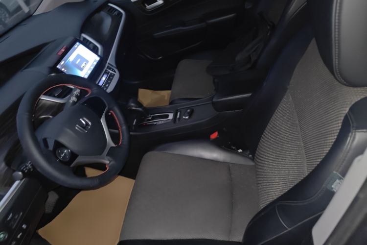 Used Honda Jade 2017 1.8L automatic Comfort version 5 seats Left Front Seat
