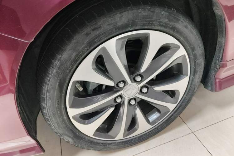 Used Honda Jade 2017 210TURBO CVT Fashion Edition 5-seater Left Front Wheel Hub