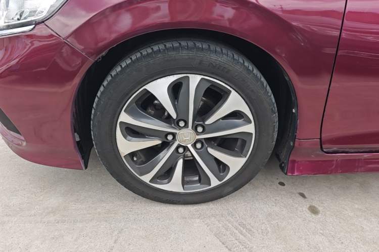 Used Honda Jade 2017 210TURBO CVT Fashion Edition 5-seater Left Front Wheel Hub
