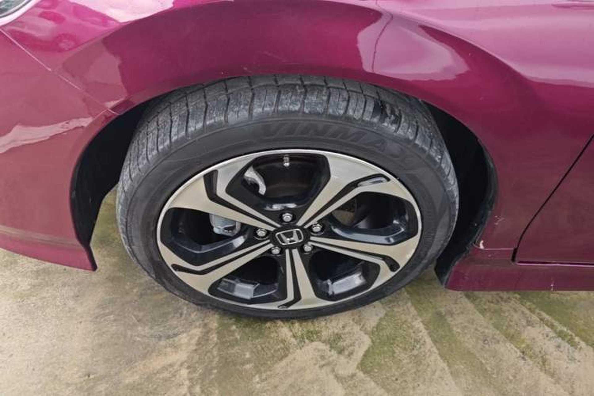 Used Honda Jade 2017 210TURBO CVT Luxury Edition 6 Seats Left Front Wheel Hub