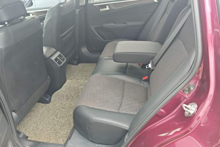 Used Honda Jade 2017 1.8L automatic Comfort version 5 seats Left Rear Seat