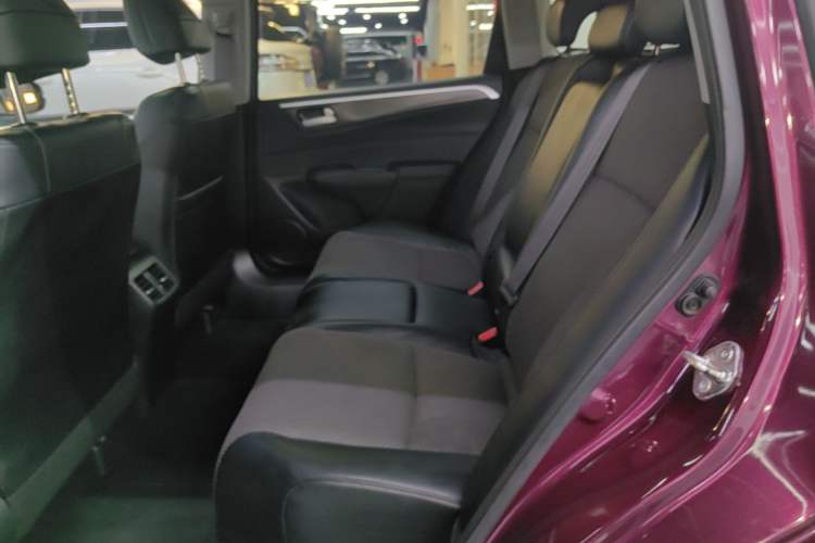 Used Honda Jade 2017 1.8L automatic Comfort version 5 seats Left Rear Seat