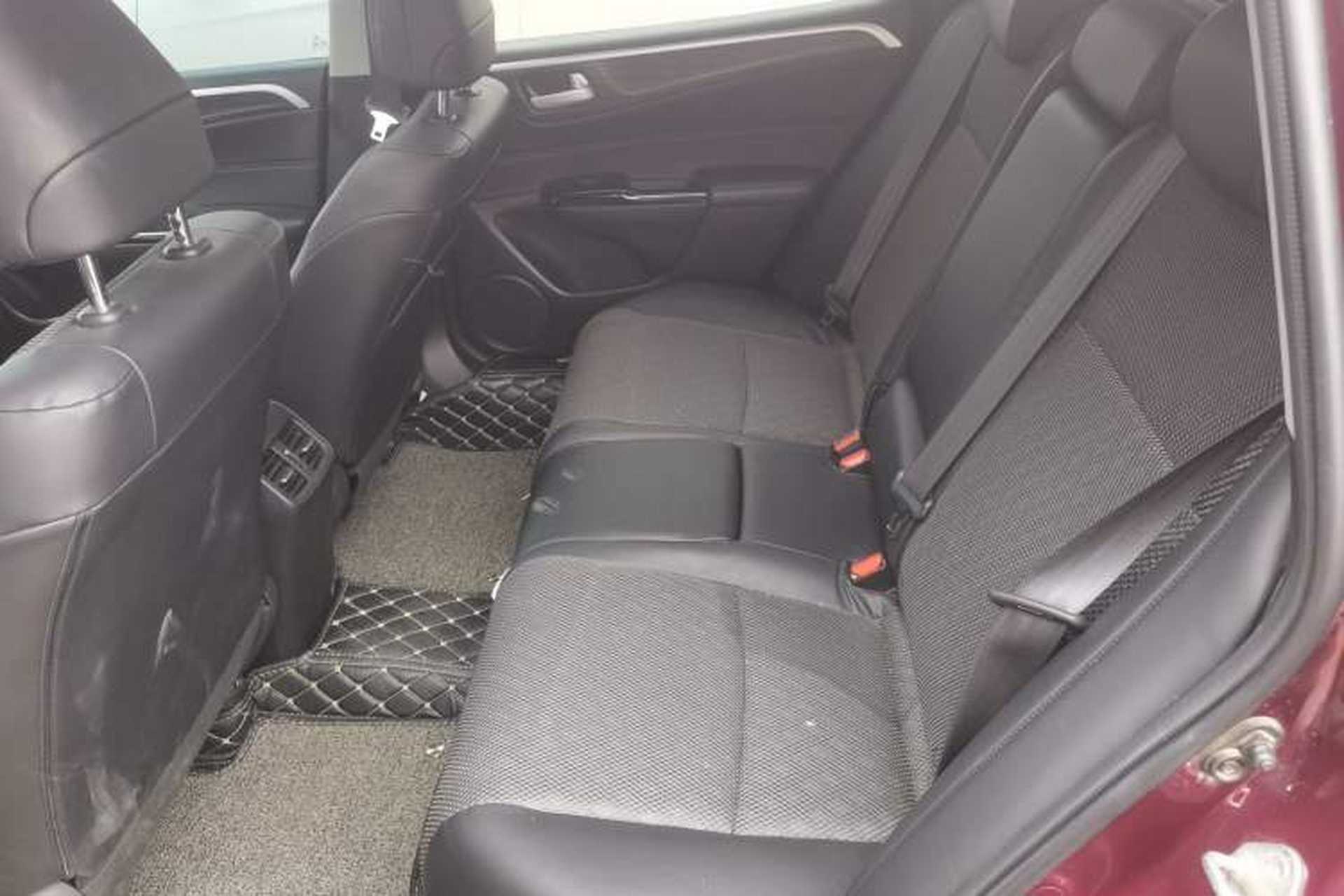 Used Honda Jade 2017 1.8L automatic Comfort version 5 seats Left Rear Seat