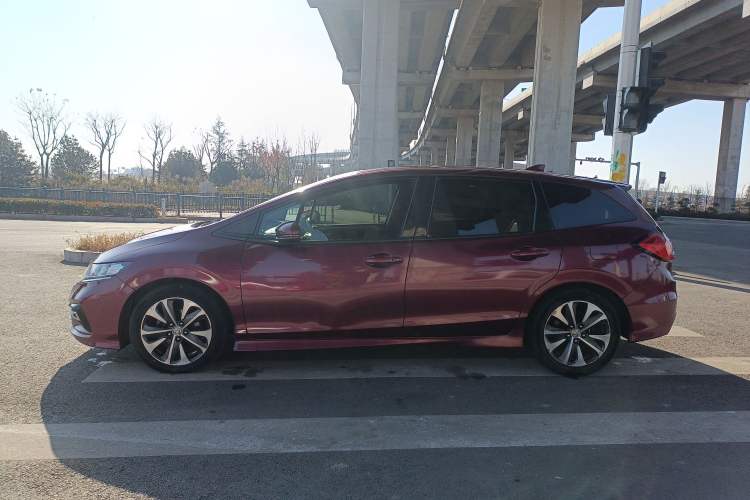 Used Honda Jade 2017 210TURBO CVT Fashion Edition 5-seater Left Side