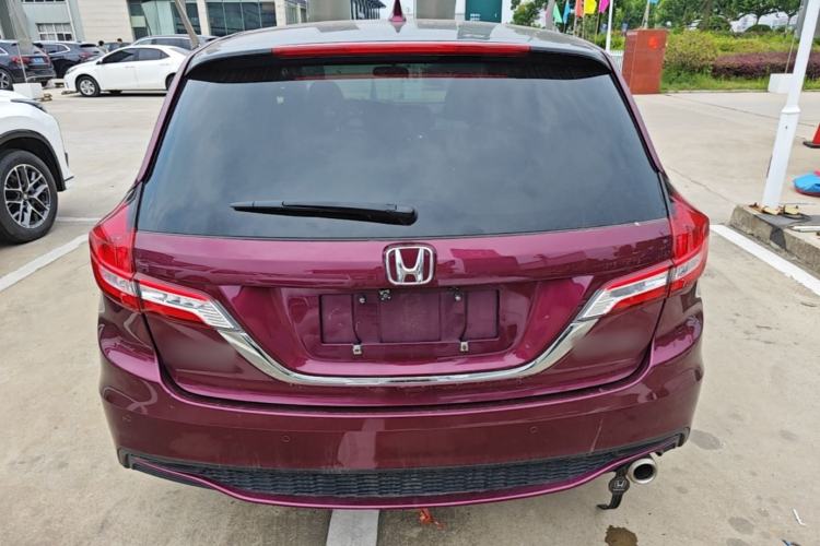 Used Honda Jade 2017 1.8L automatic Comfort version 5 seats Rear