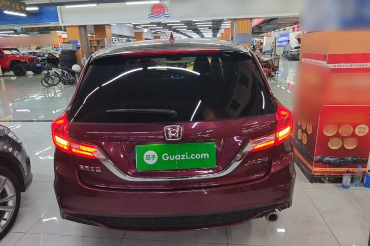 Used Honda Jade 2017 1.8L automatic Comfort version 5 seats Rear