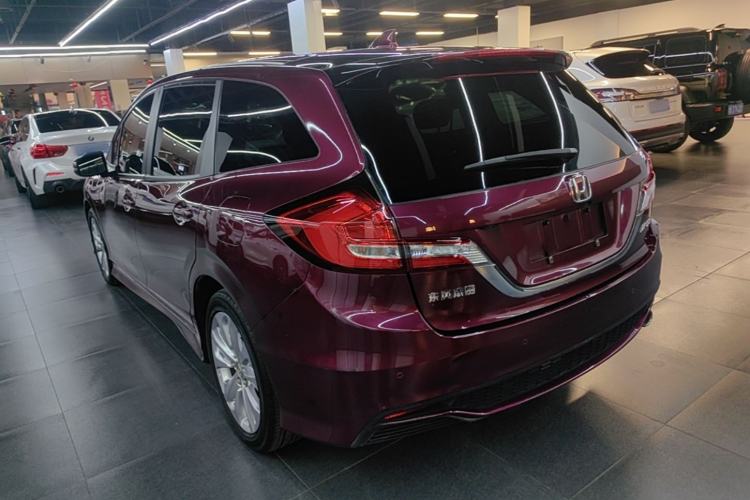 Used Honda Jade 2017 1.8L automatic Comfort version 5 seats Rear Left 45 Deg