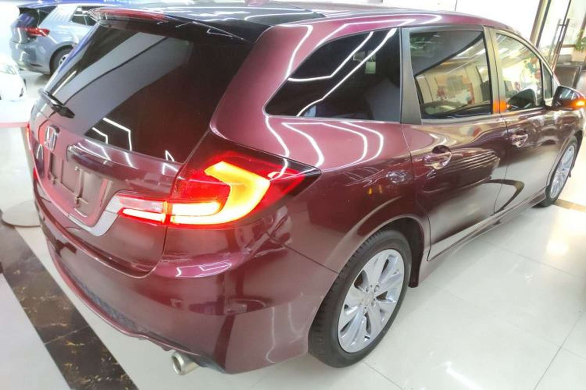 Used Honda Jade 2017 1.8L automatic Comfort version 5 seats Rear Right 45 Deg