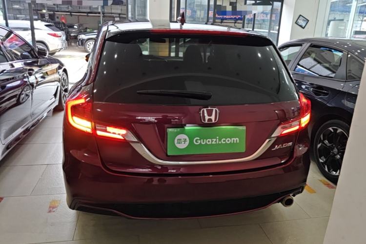 Used Honda Jade 2017 1.8L automatic Comfort version 5 seats Rear