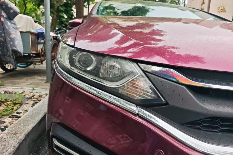Used Honda Jade 2017 1.8L automatic Comfort version 5 seats Right Front Headlight