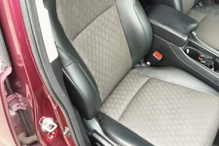 Used Honda Jade 2017 1.8L automatic Comfort version 5 seats Right Front Seat