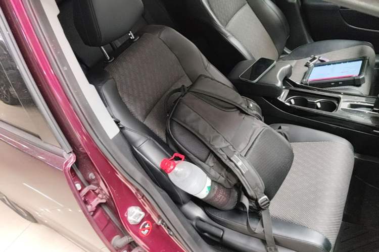 Used Honda Jade 2017 210TURBO CVT Fashion Edition 5-seater Right Front Seat