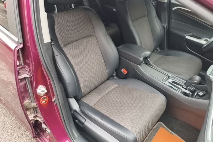 Used Honda Jade 2017 1.8L automatic Comfort version 5 seats Right Front Seat