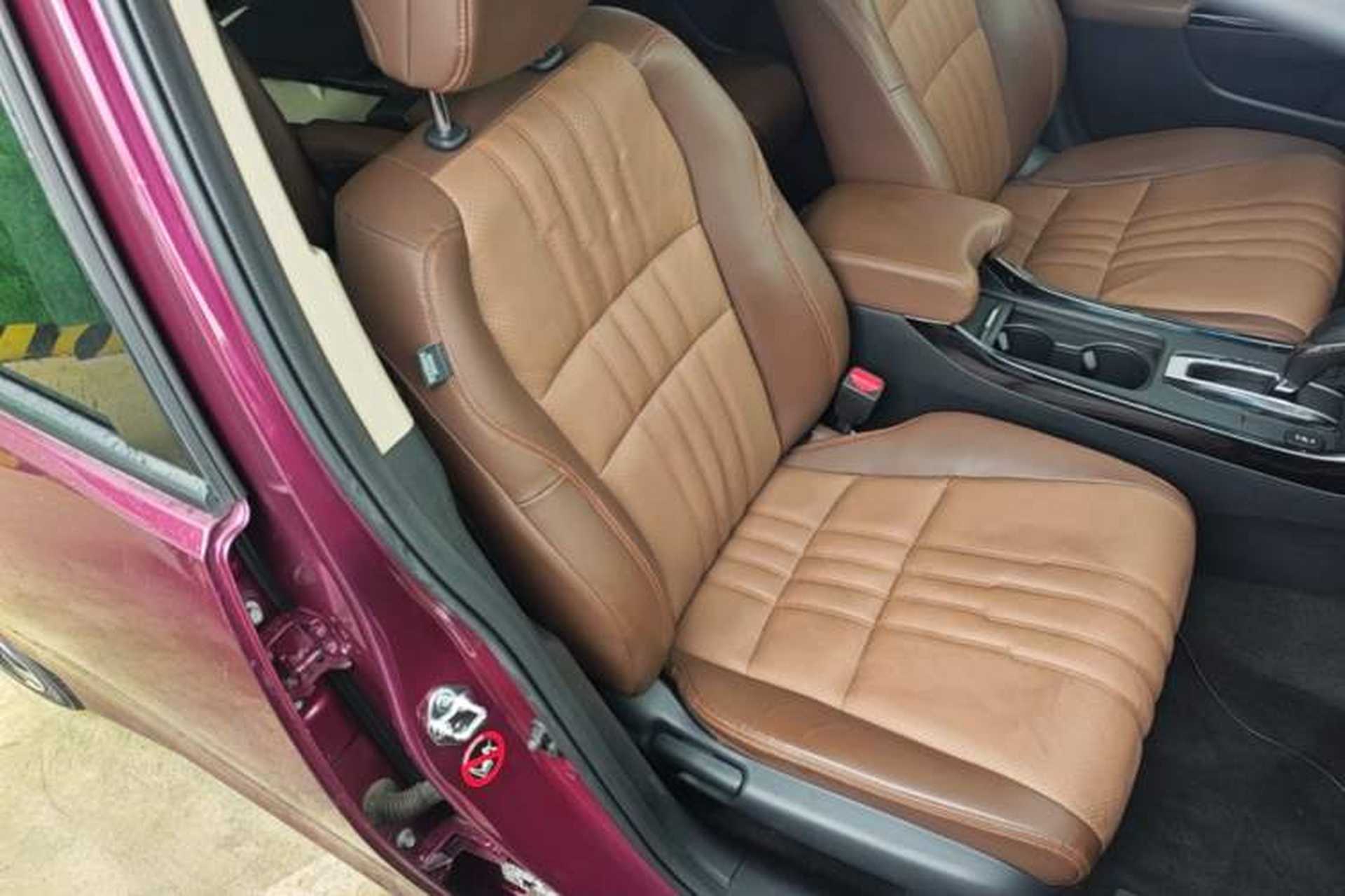 Used Honda Jade 2017 210TURBO CVT Luxury Edition 6 Seats Right Front Seat