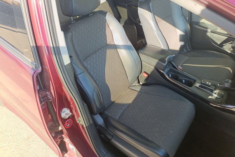 Used Honda Jade 2017 210TURBO CVT Fashion Edition 5-seater Right Front Seat