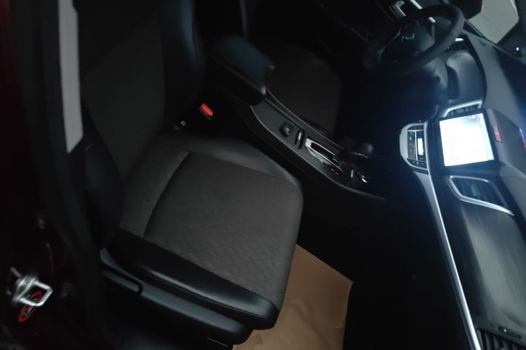 Used Honda Jade 2017 1.8L automatic Comfort version 5 seats Right Front Seat