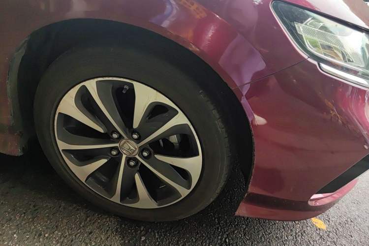 Used Honda Jade 2017 210TURBO CVT Fashion Edition 5-seater Right Front Wheel Hub