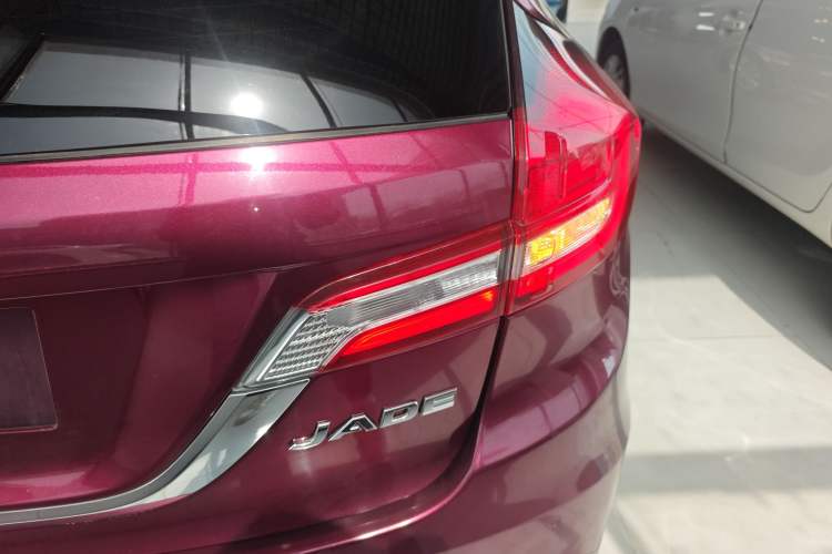 Used Honda Jade 2017 1.8L automatic Comfort version 5 seats Right Rear Taillight