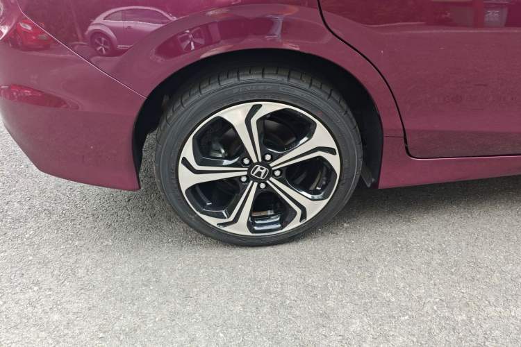 Used Honda Jade 2017 210 TURBO CVT Luxury Edition 5 Seats Right Rear Wheel Hub