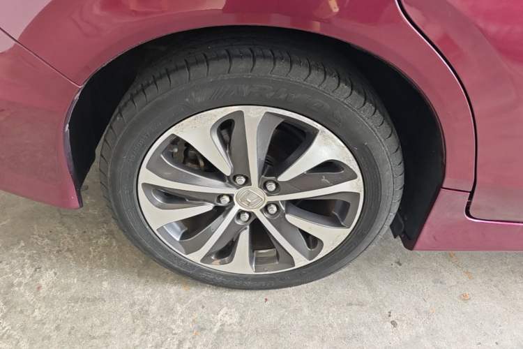 Used Honda Jade 2017 210TURBO CVT Fashion Edition 5-seater Right Rear Wheel Hub