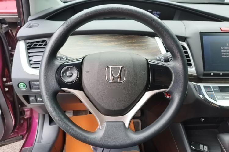 Used Honda Jade 2017 1.8L automatic Comfort version 5 seats Steering Wheel