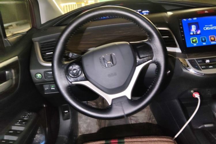 Used Honda Jade 2017 1.8L automatic Comfort version 5 seats Steering Wheel