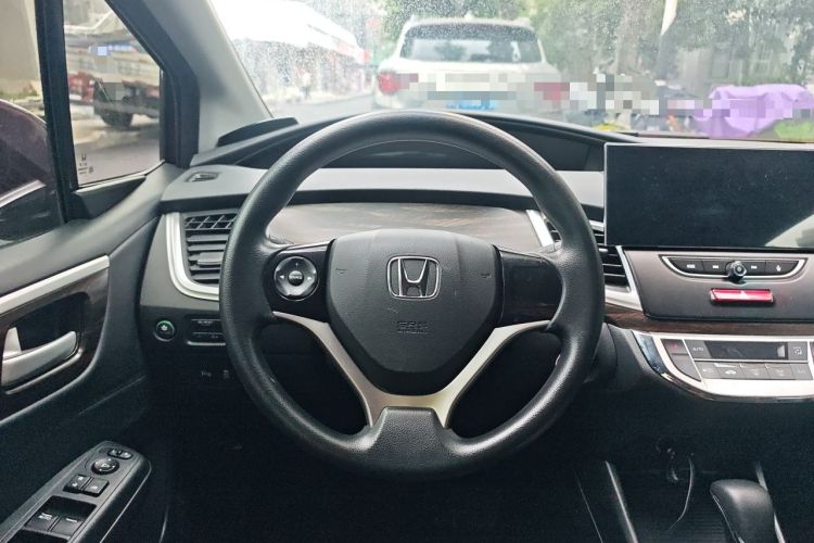 Used Honda Jade 2017 1.8L automatic Comfort version 5 seats Steering Wheel