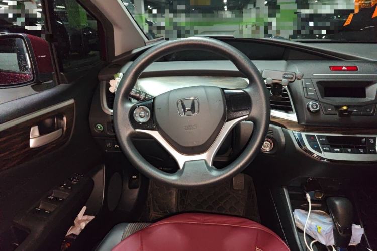 Used Honda Jade 2017 1.8L automatic Comfort version 5 seats Steering Wheel