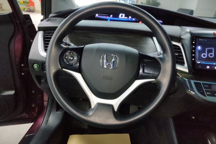 Used Honda Jade 2017 1.8L automatic Comfort version 5 seats Steering Wheel