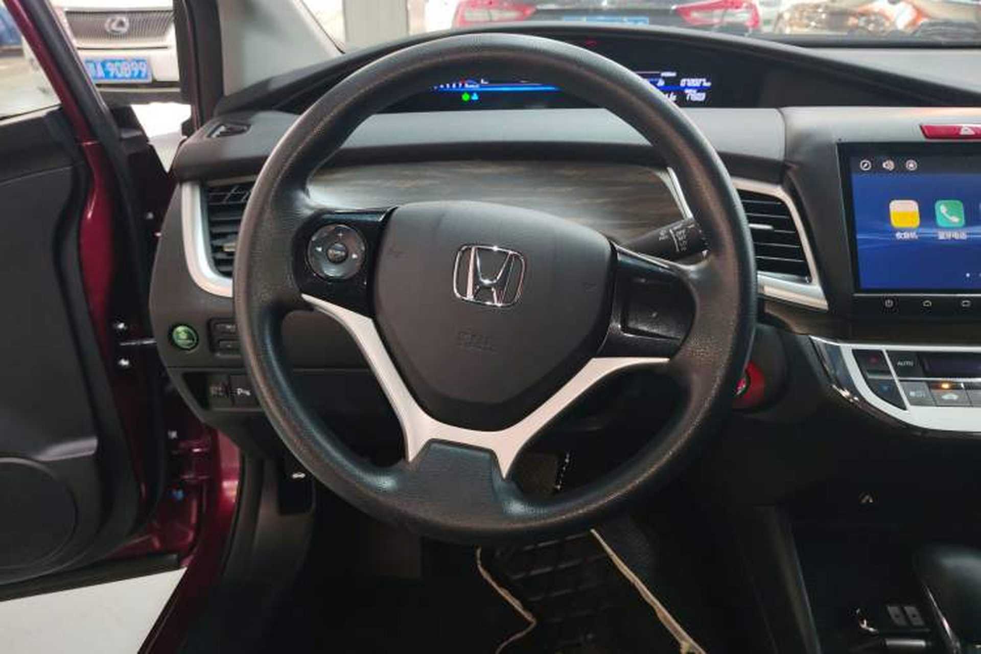 Used Honda Jade 2017 1.8L automatic Comfort version 5 seats Steering Wheel